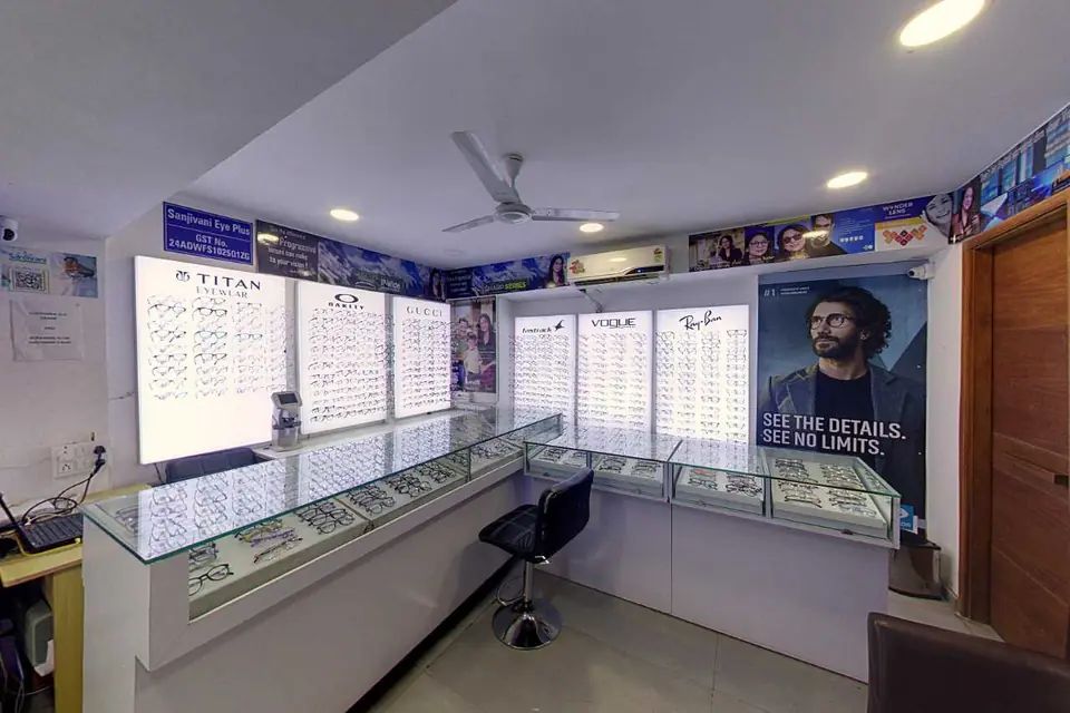 Optical shop counter and frame displays